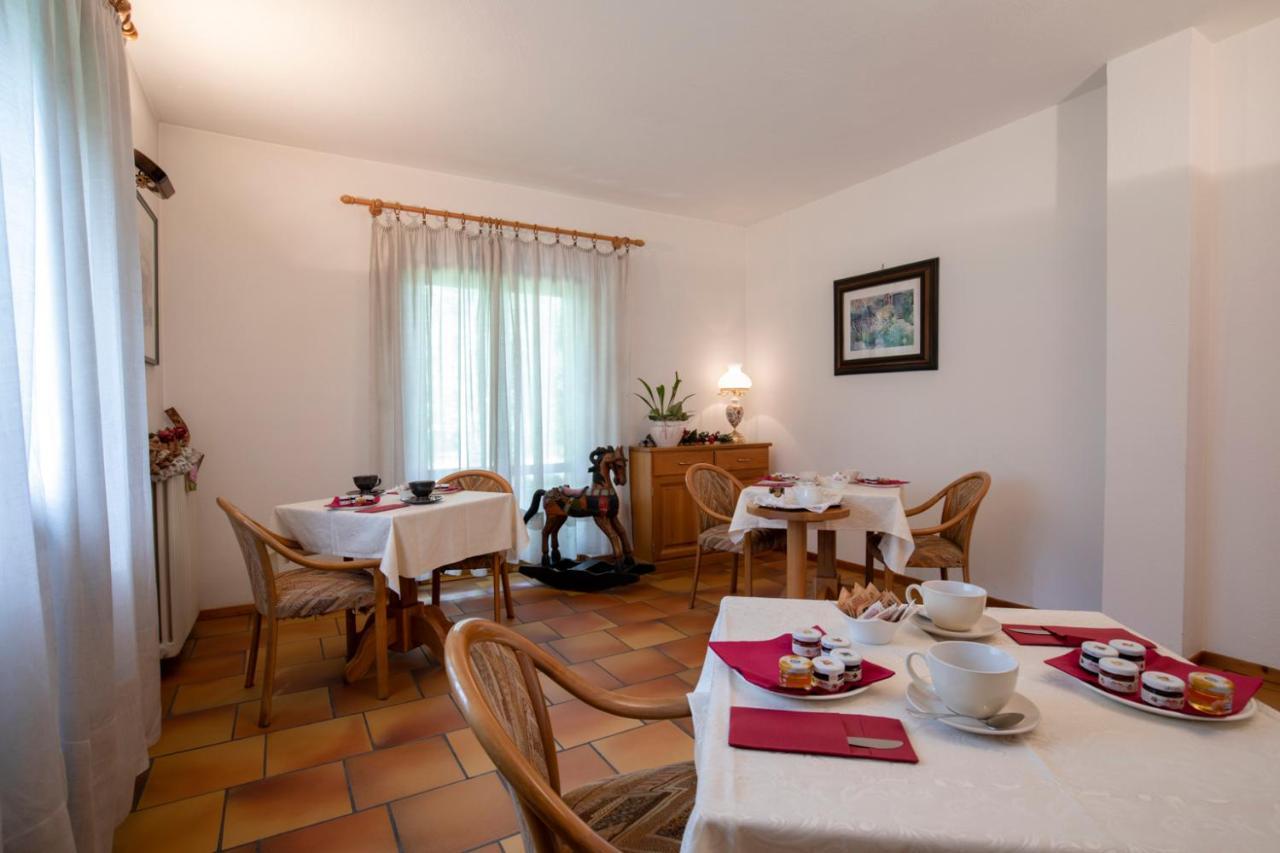 Pollein Hotel Petit Foyer מראה חיצוני תמונה