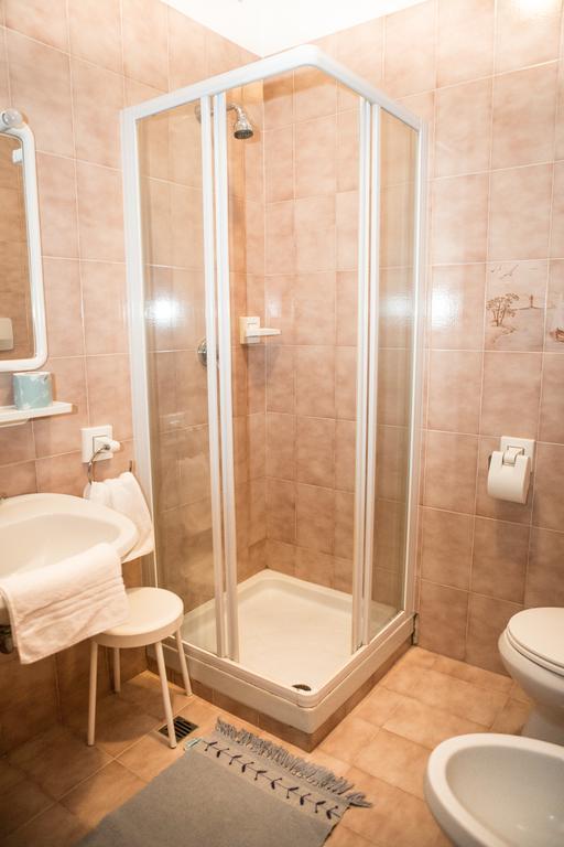Pollein Hotel Petit Foyer מראה חיצוני תמונה